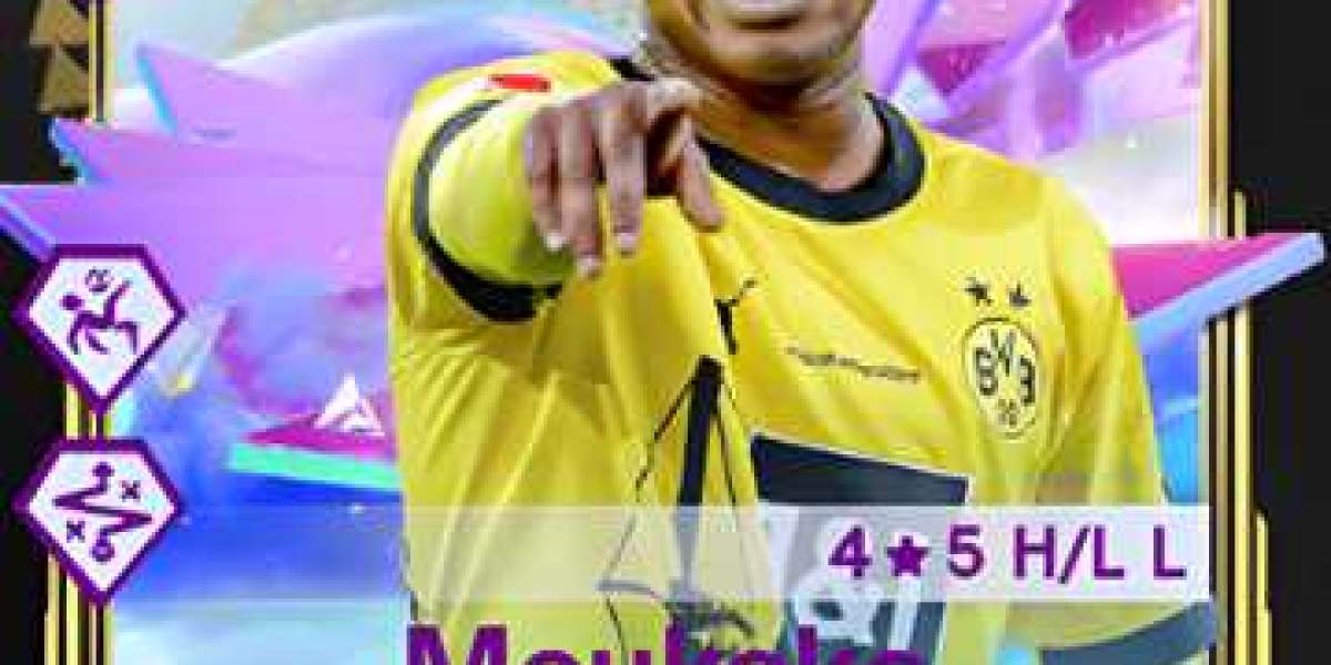 Mastering FC 24: Score with Moukoko's FUTURE STARS Card