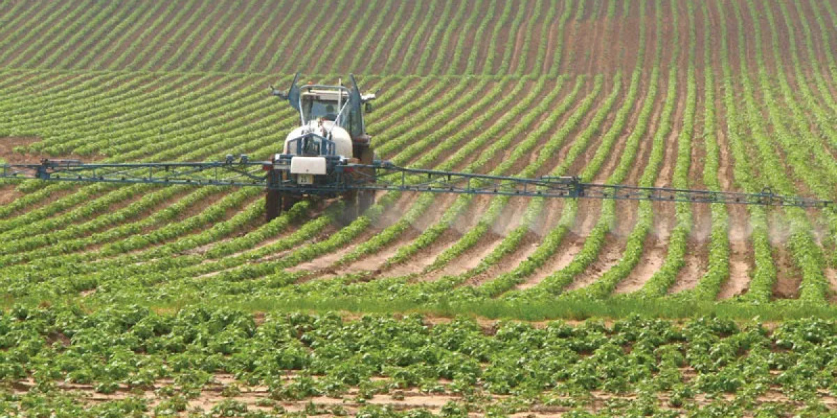 Herbicides Market Landscape: Envisioning a Value of USD 53.21 Million by 2032
