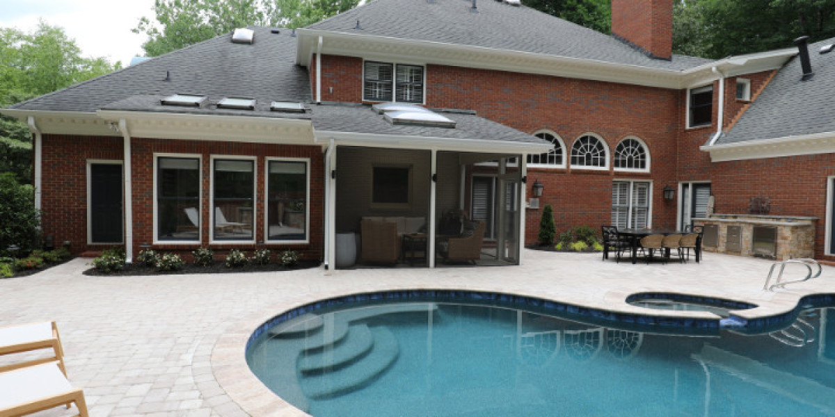 5 Expert-Recommended Luxury Swimming Pool Designs For Your Atlanta Home