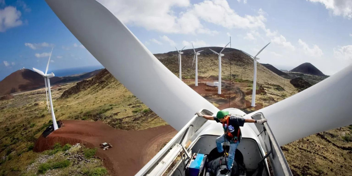 Wind Turbine Operations and Maintenance: Keeping These Clean Energy Giants Running Smoothly