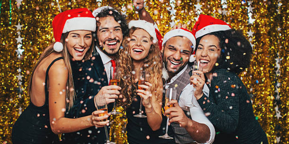 Benefits of Hiring an Event Planner for Your Next Christmas Party