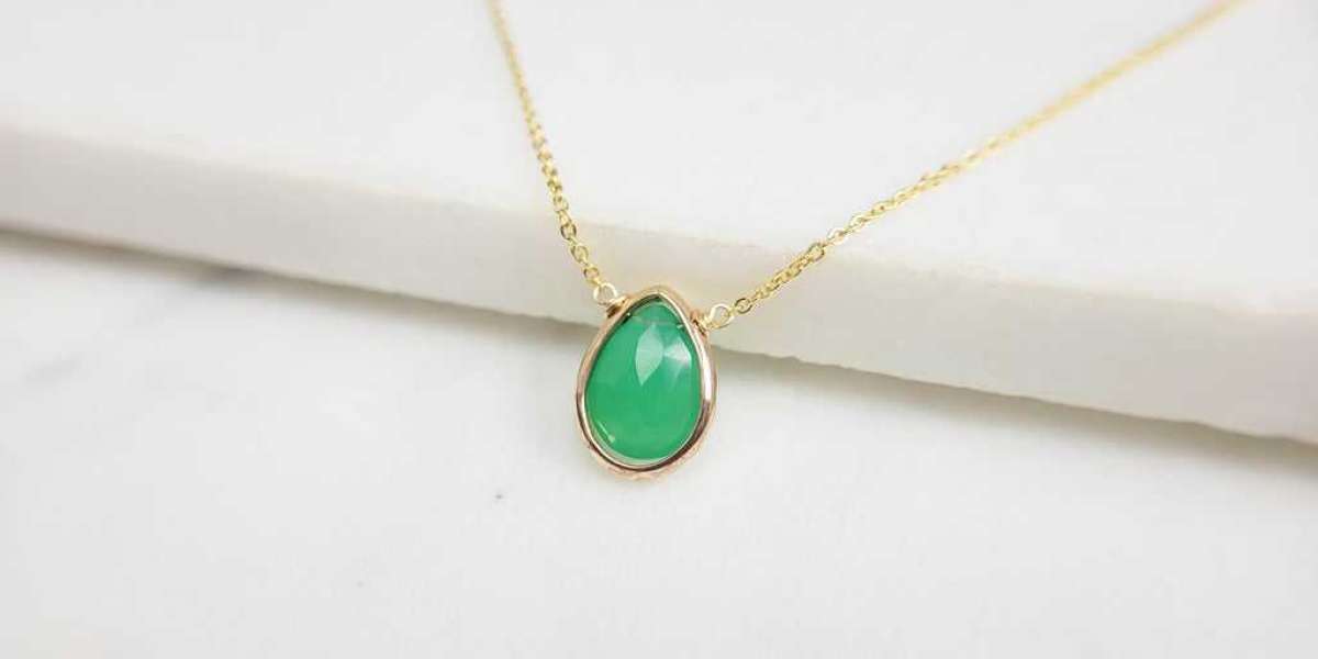 Discovering the Exquisite Beauty of Chrysoprase Jewelry