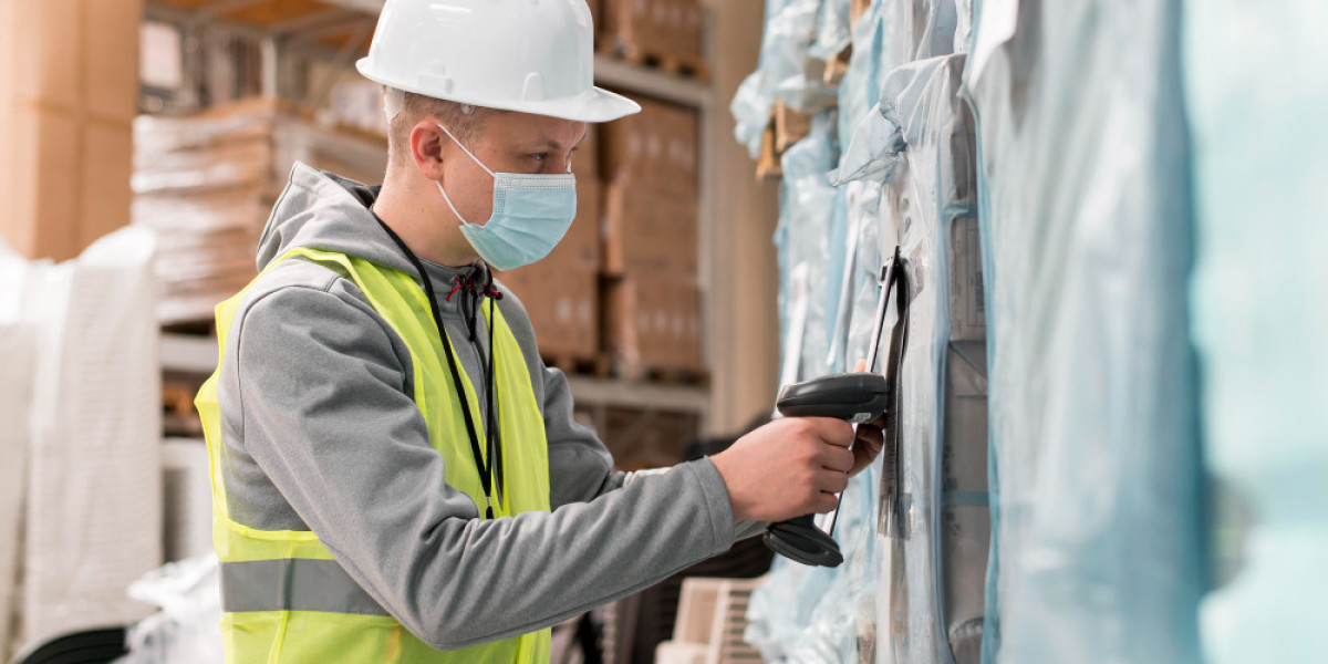 Enhance Warehouse Operations with an RFID Tracking System to Optimize Efficiency