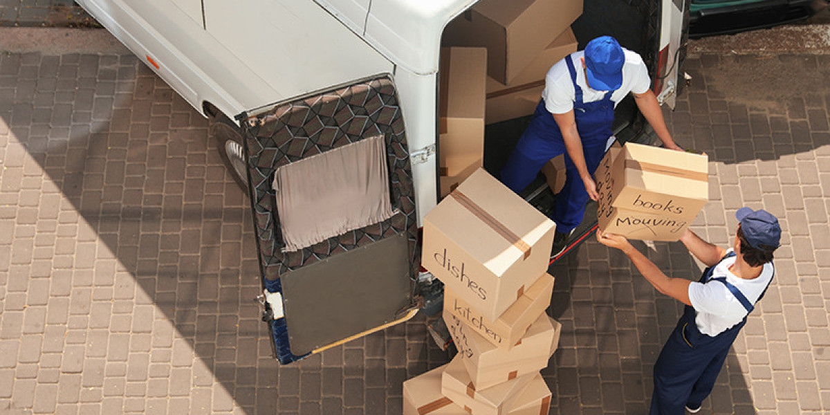 London Labyrinth: Navigate Your Move with Confidence - Man and Van London Removals