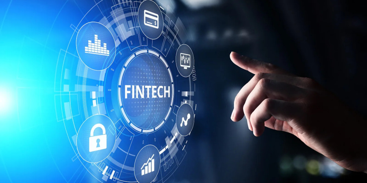 Beyond Traditional Finance: Innovative Open Banking Applications in FinTech