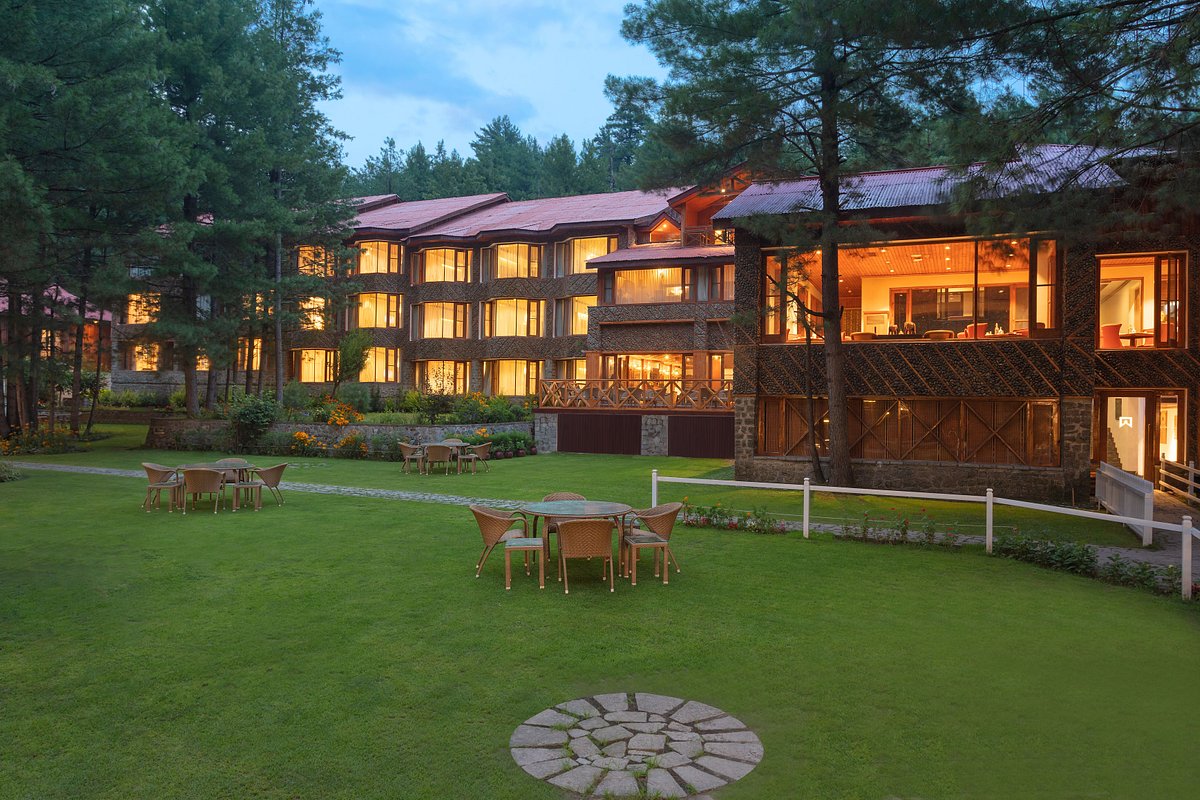16 Best Hotels In Kashmir For An Amazing Stay In 2024