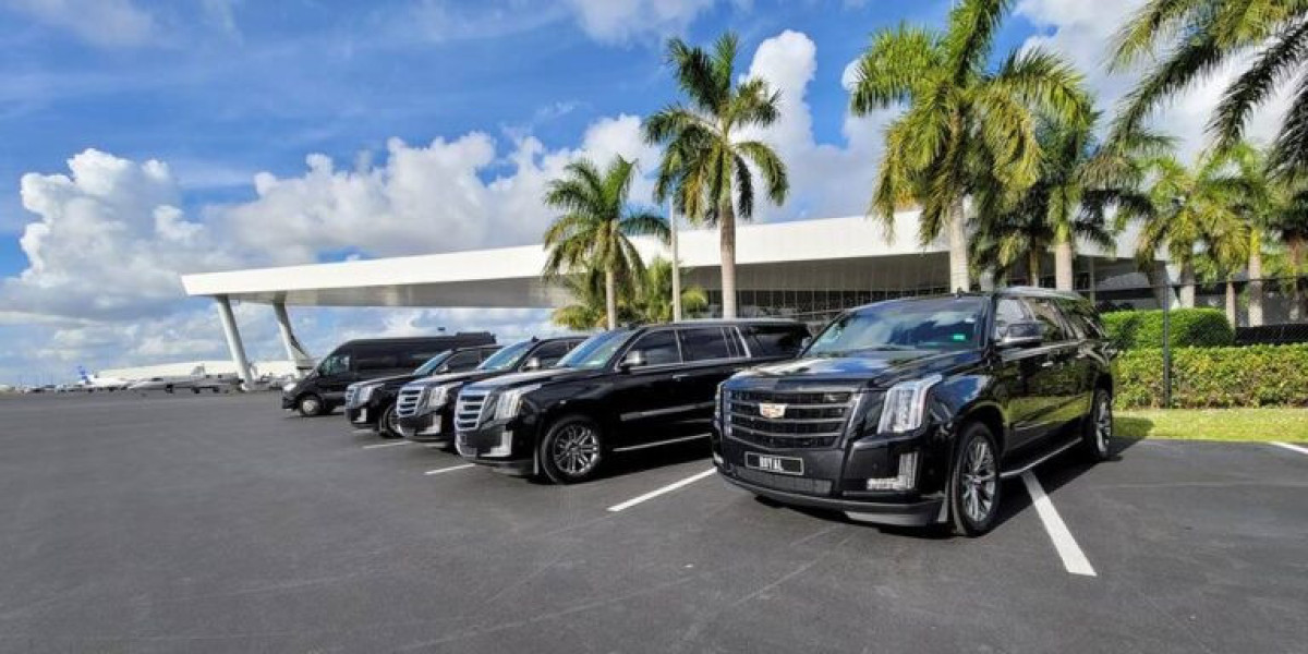Luxury on Wheels: Exploring Hourly Limo Service in Connecticut