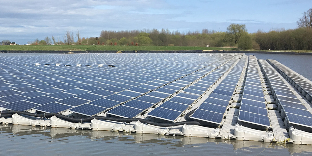 Floating Solar Panels: Harnessing Solar Energy on Water Surfaces