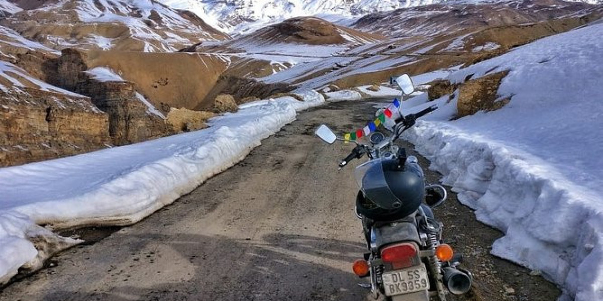 "Spirit of Spiti: A Motorbike Expedition Through India's Hidden Gem"
