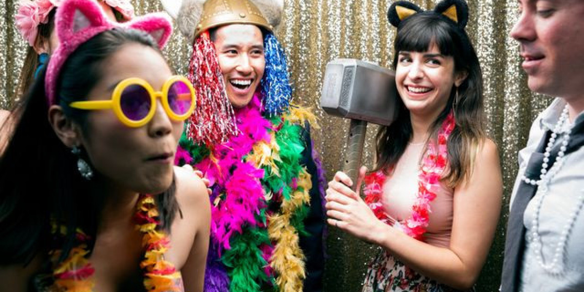 Photo Booth Houston: Creating Memorable Moments with Lucky Shots