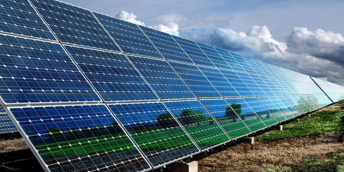 Сонячні електростанції для підприємств: переваги та можливості