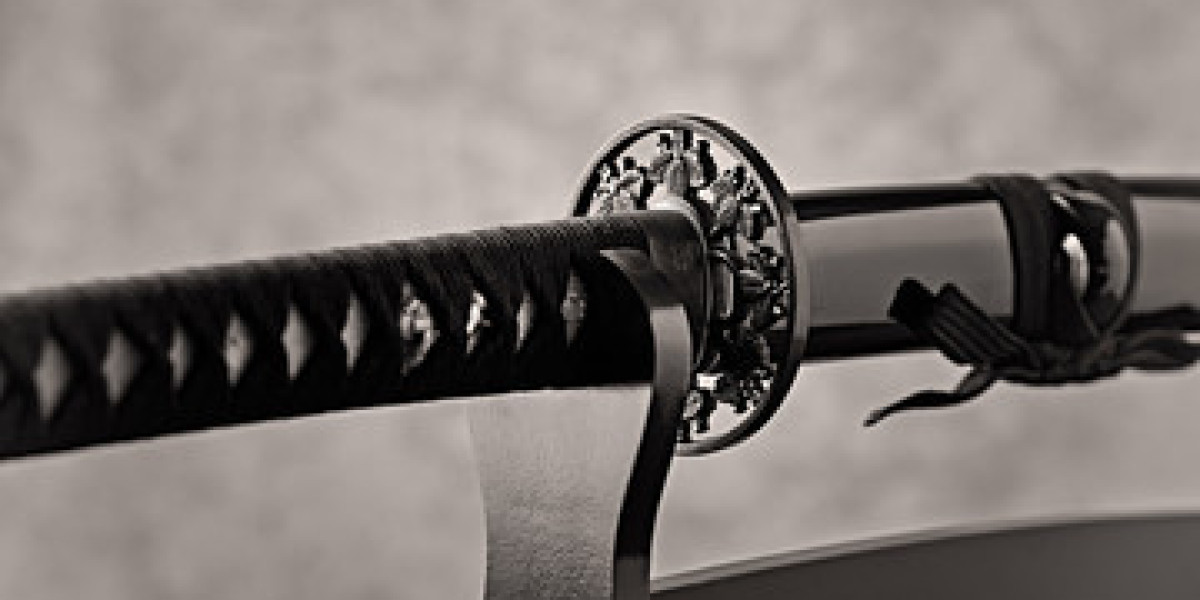 Choisissez votre Tanto sur mesure parmi notre sélection de sabres japonais