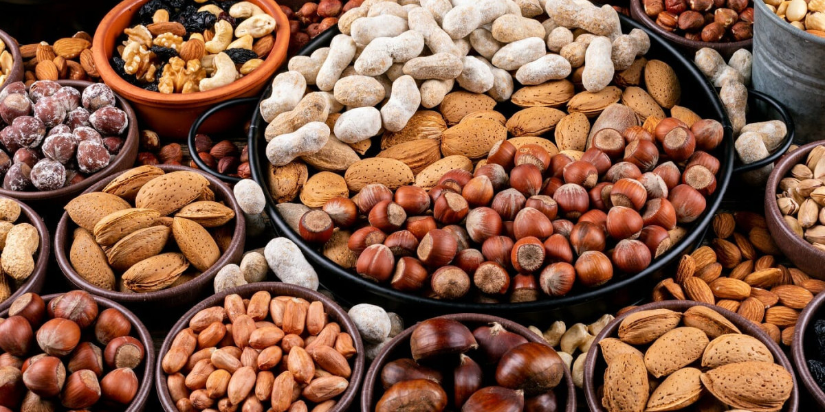 What Are the Benefits of Eating Dry Fruits during the Summer?