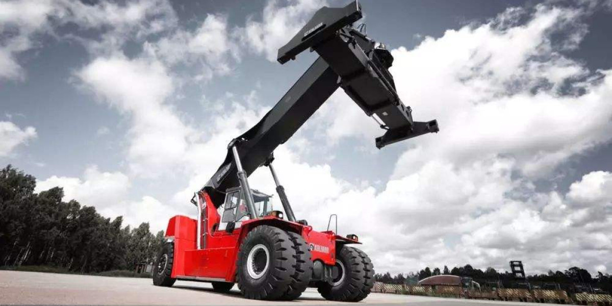 The Versatile Reach Stacker- an Indispensable Cargo Handling Equipment at Ports and Terminals