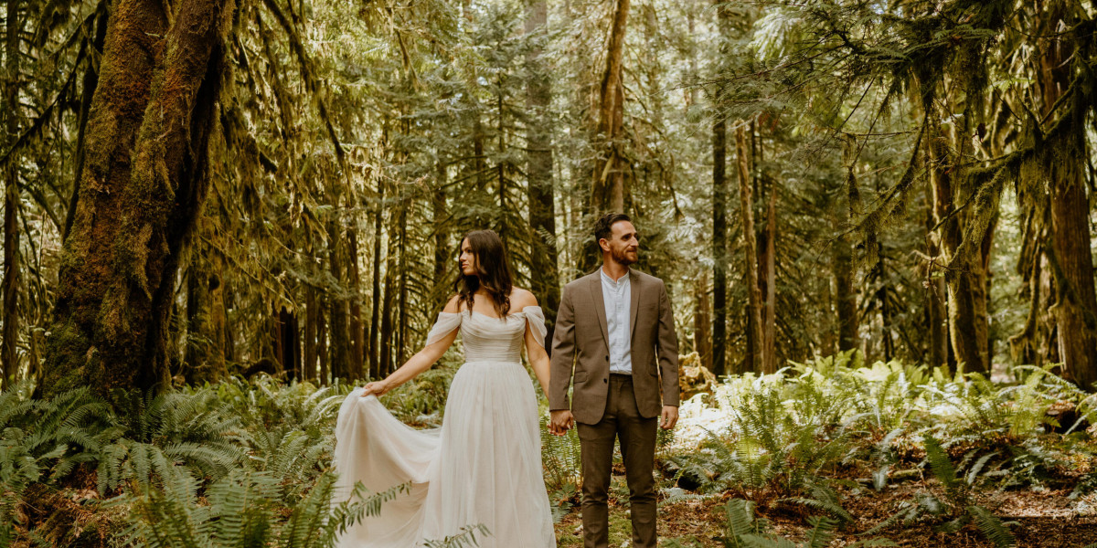 Awe-Inspiring Elegance: Creeks Bend's Natural Wedding Venue