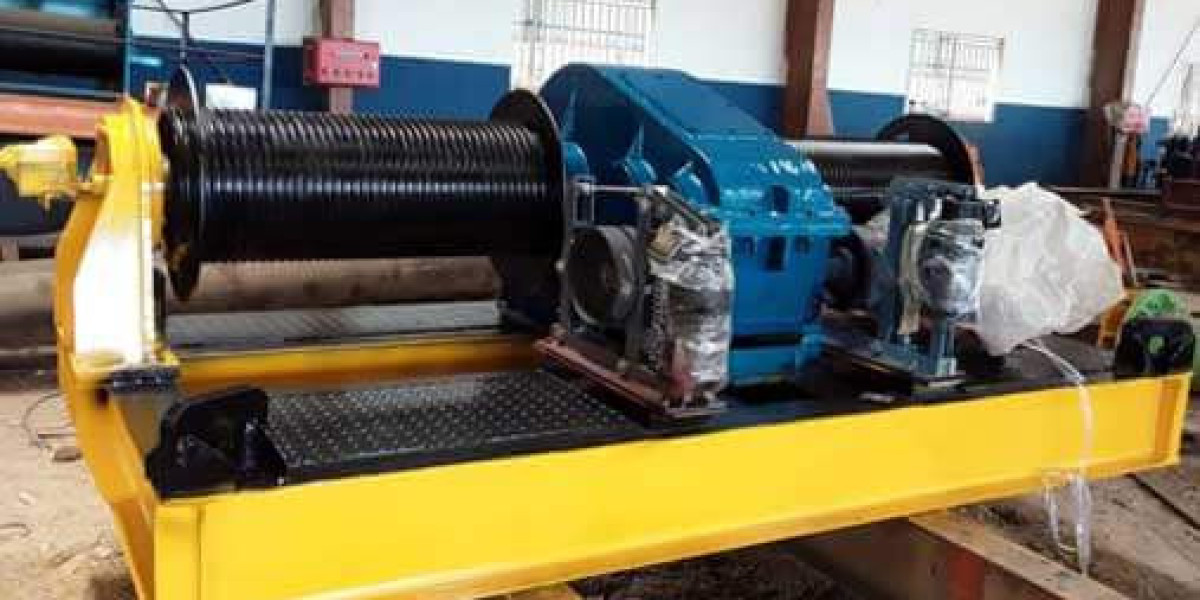 Electric Winches: Enhancing Efficiency and Safety in Lifting Operations