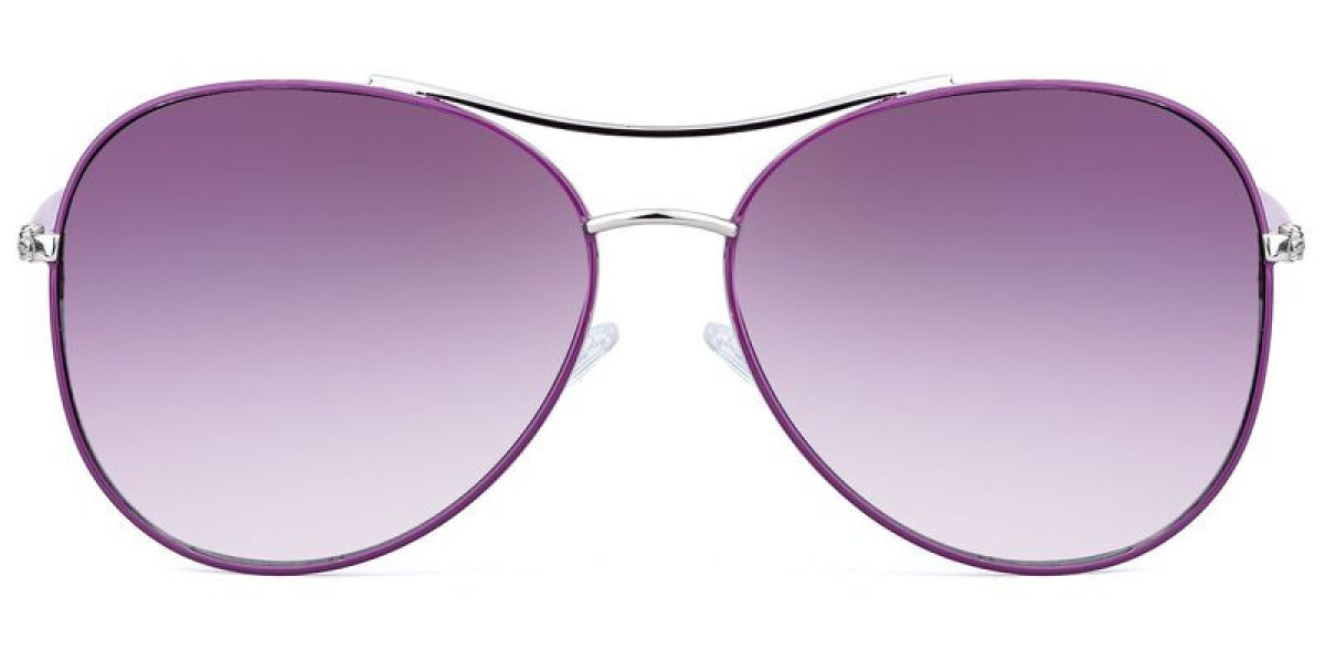 A Pair Of Sunglasses To Resist Strong Light And Ultraviolet Rays