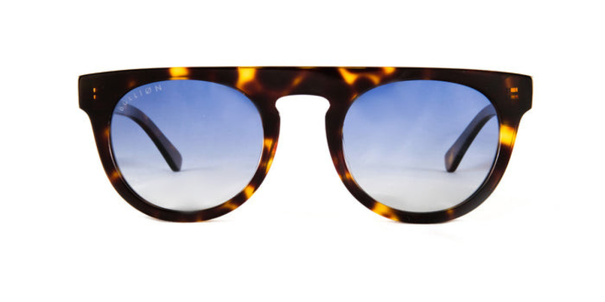 How Tortoiseshell Sunglasses Boost Any Outfit: A Style Guide