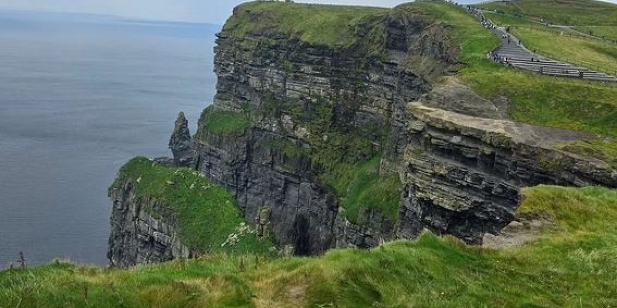 Discover the Best Ireland Tour Packages with Wishie Technologies Limited