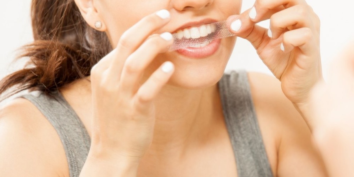 How Crest Teeth Whitening Products Can Revamp Your Smile