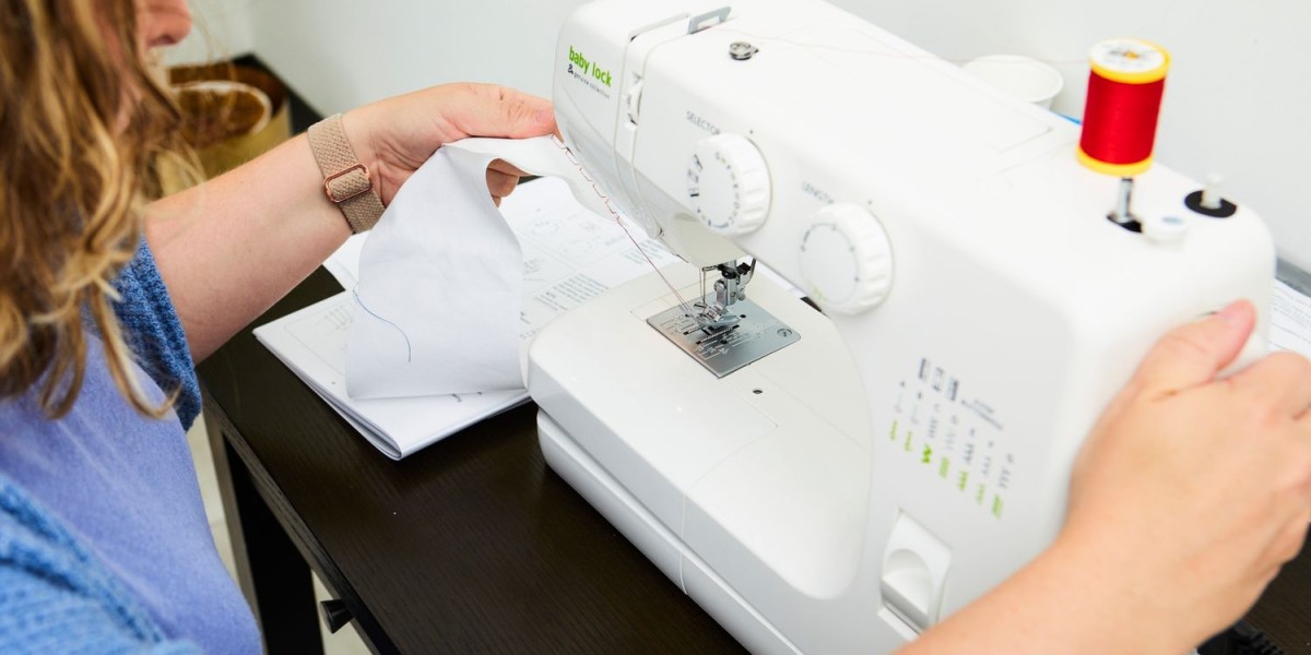 Sewing Machines 101: A Breakdown of Every Type for Every Skill Level