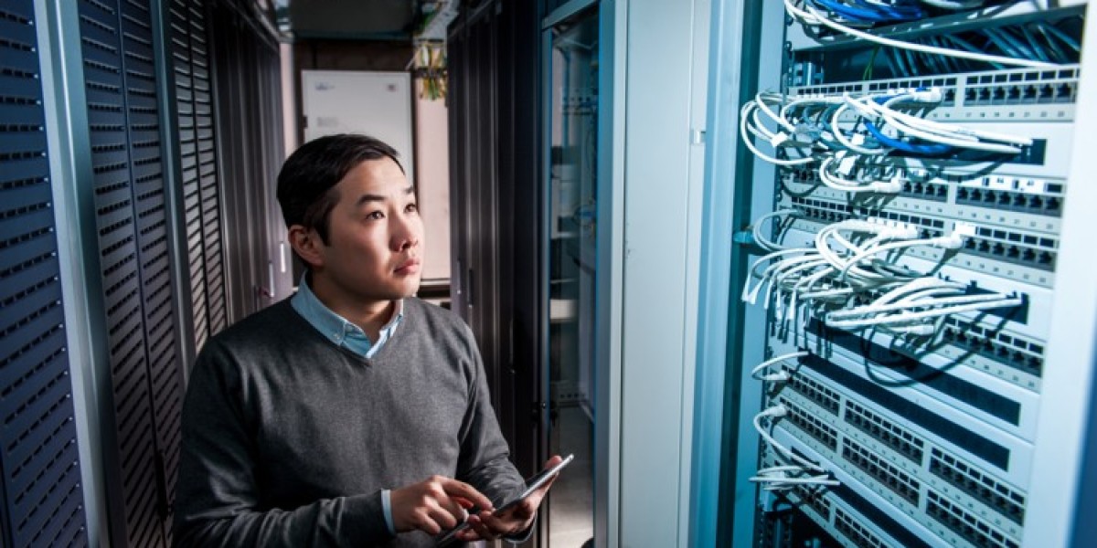 Maximizing Efficiency: How Converged Network Adapters Transform Data Center Infrastructure