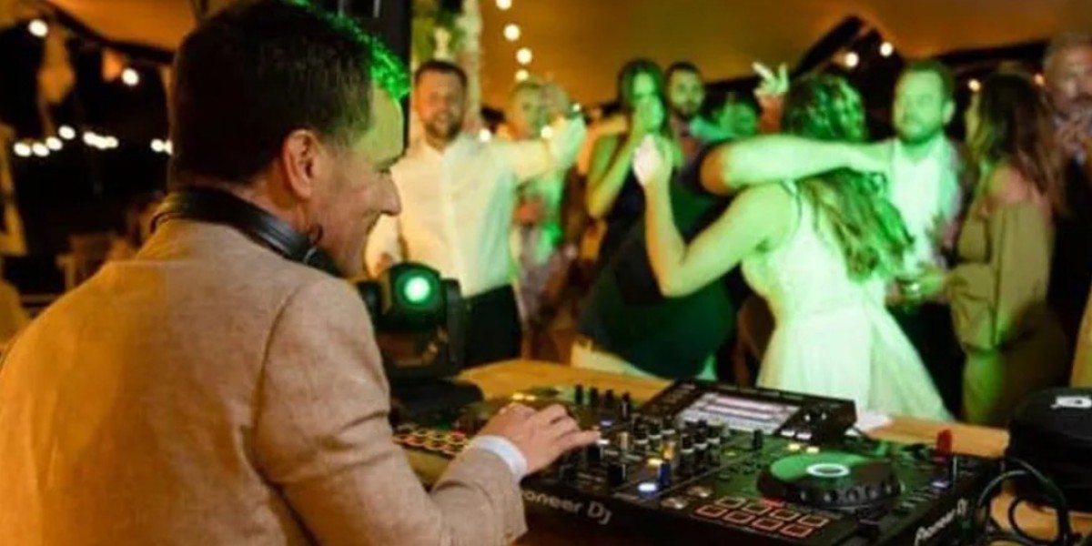 Why Hiring a DJ for Weddings is Essential