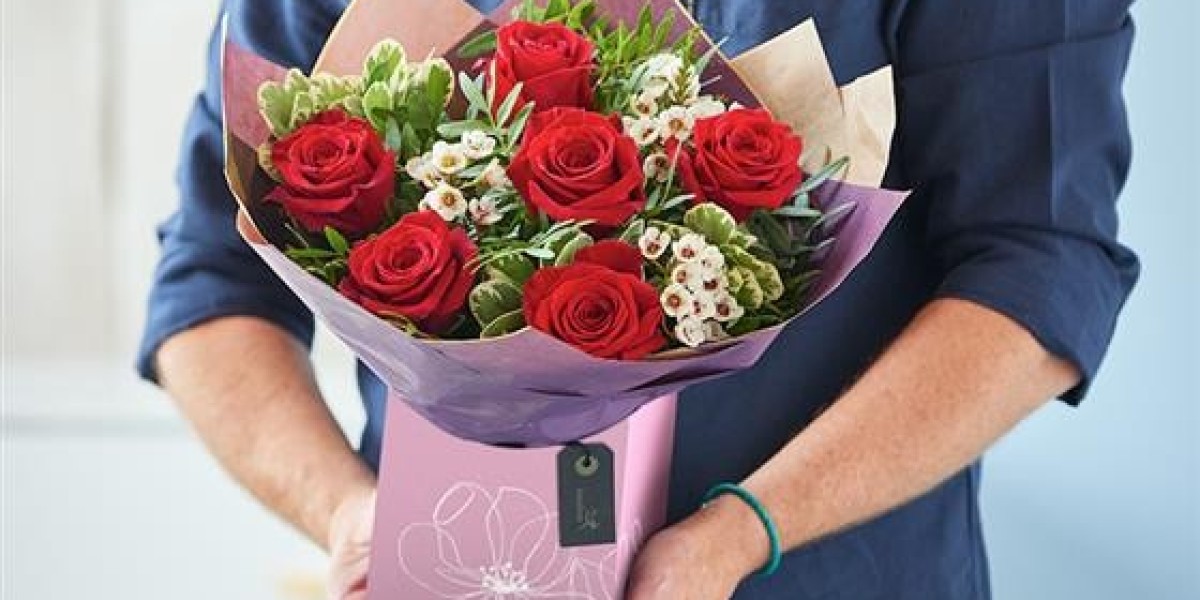 Effortless Elegance: London's Premier Online Flower Delivery Service