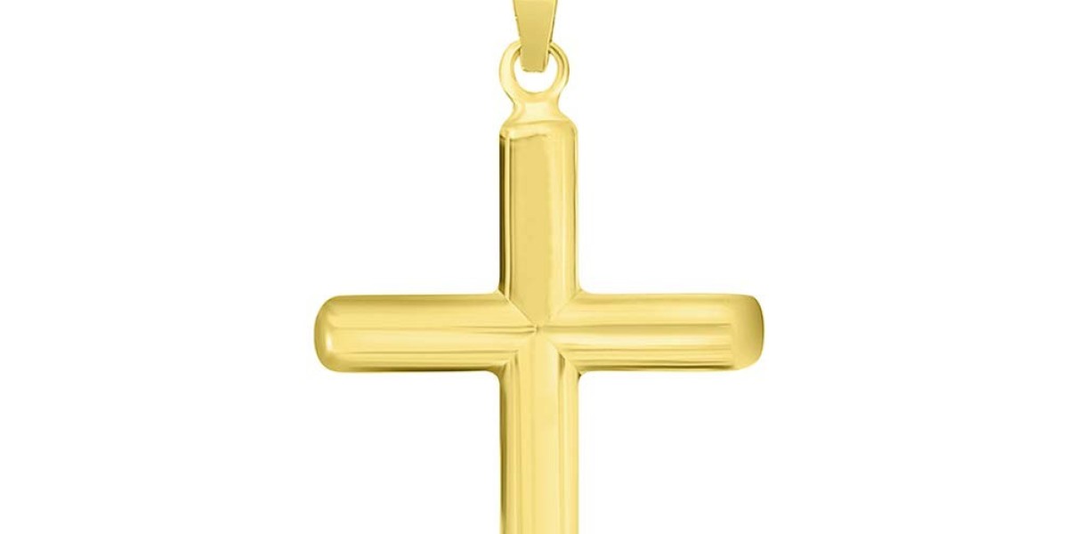 Gift Guide: Why a Gold Cross Necklace Makes a Perfect Present