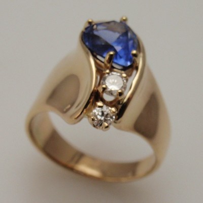 Custom Gemstone & Diamond Freeform Ring Profile Picture