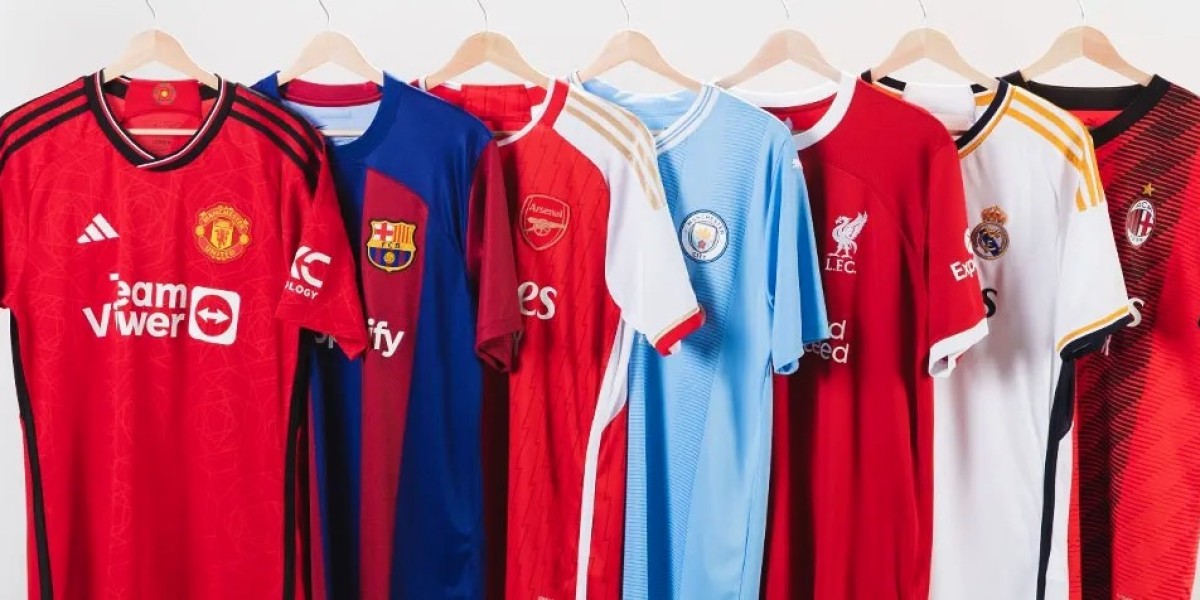 Top Football Kits for Kids: Arsenal and Real Madrid 24/25 Editions