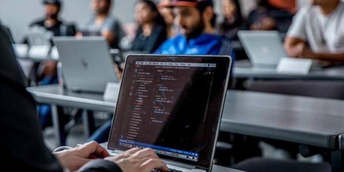 Coding Bootcamps: An Alternative Pathway to a Career in Tech