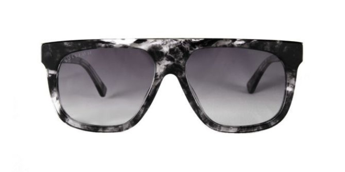 Why Tortoiseshell Grey Sunglasses Are Your New Fashion Statement