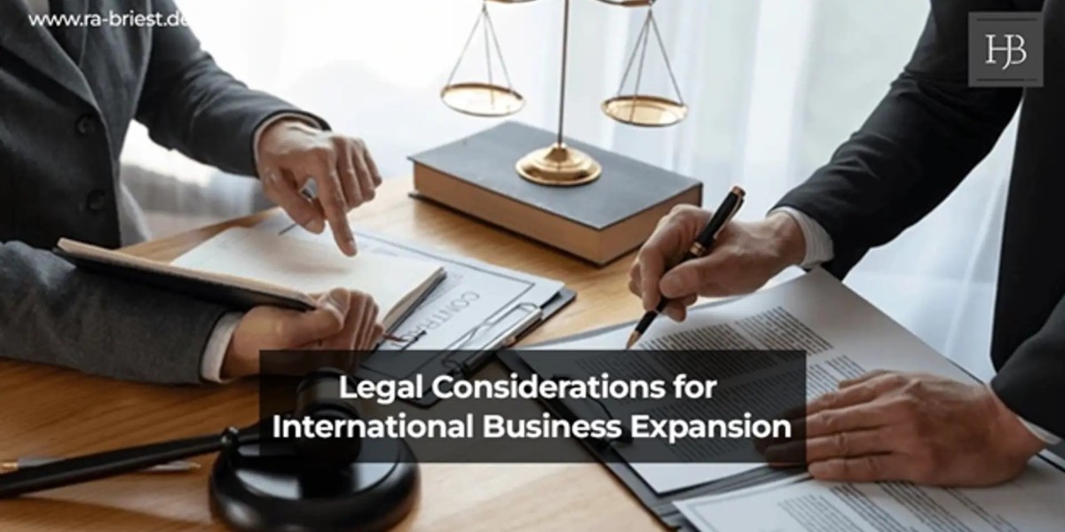 Exploring the Characteristics of a Qualified Business Lawyer in Berlin