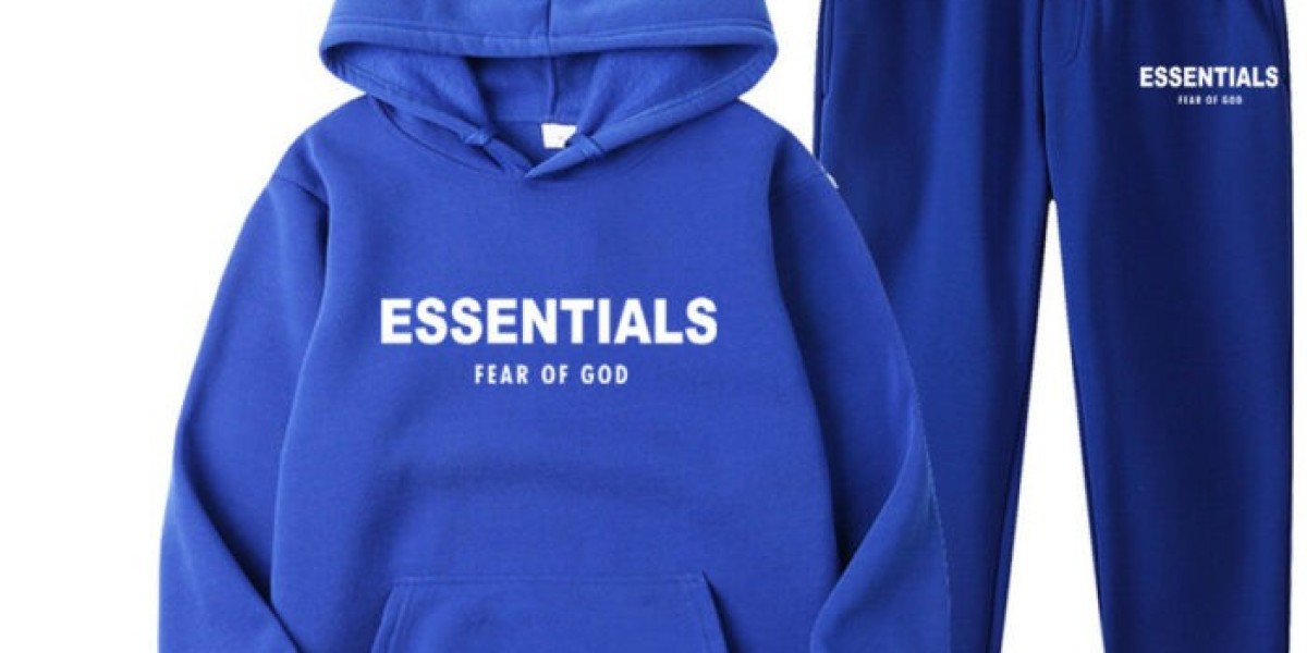 Essentials Hoodie and Essentials Tracksuit: A Guide to Building a Timeless Wardrobe