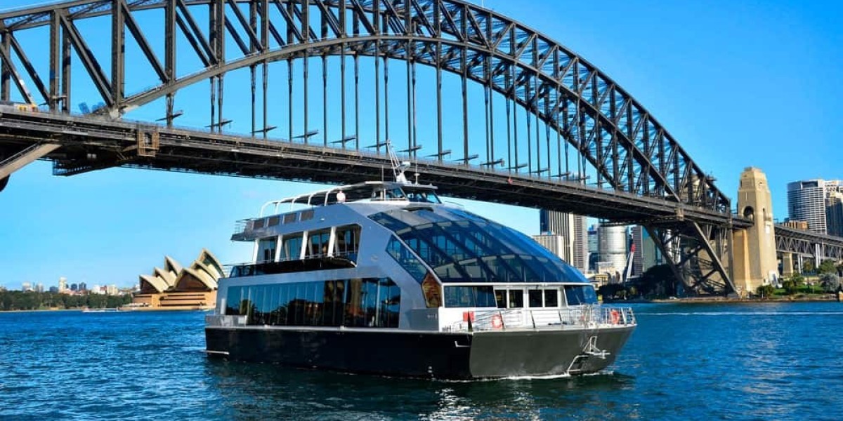 Set Sail on Sydney Lunch Cruises – A Delightful Way to Kick Off 2025!