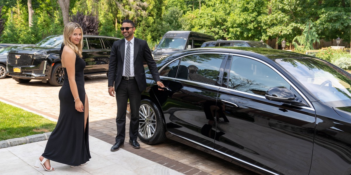 Experience the Best Luxury Chauffeur Service in NYC with Famous Drive