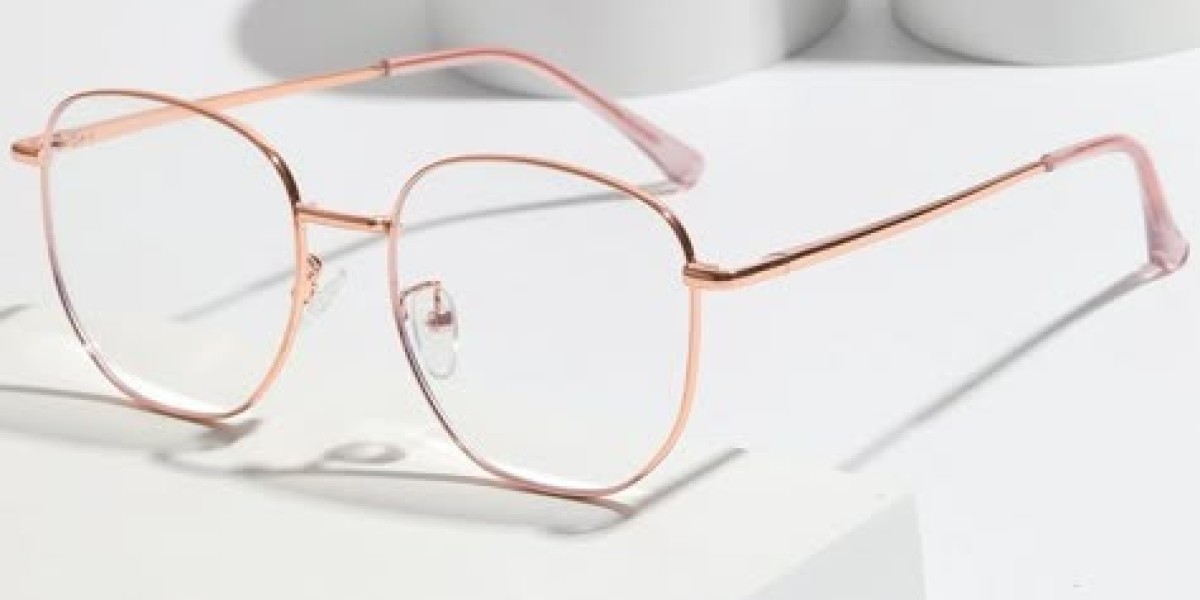 Confidence by Design: Why Geometric Frames Glasses Empower Personal Style 