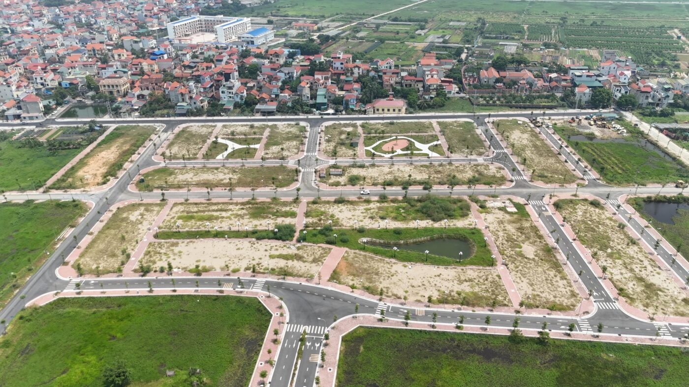 phạm long