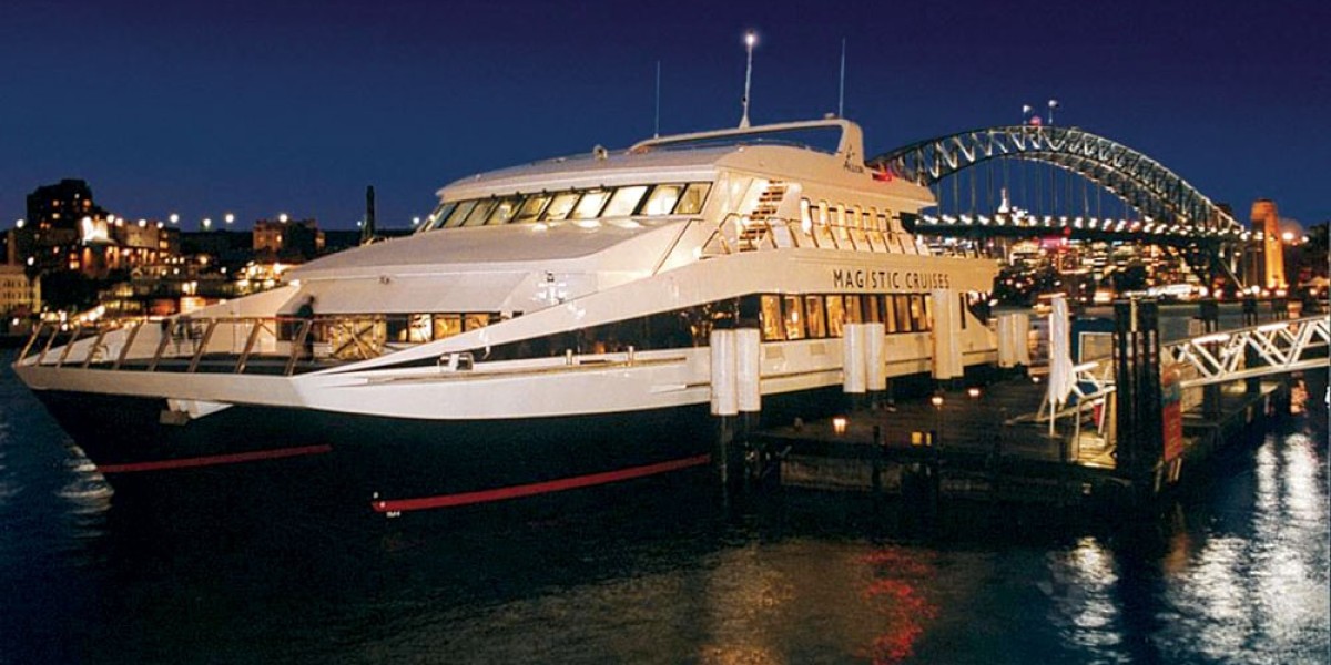 Sailing Towards Success: Team Building on Sydney Harbour