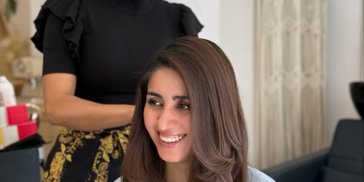 Transform Your Look at the Best Hair Colour Salon Near Me in Marbella
