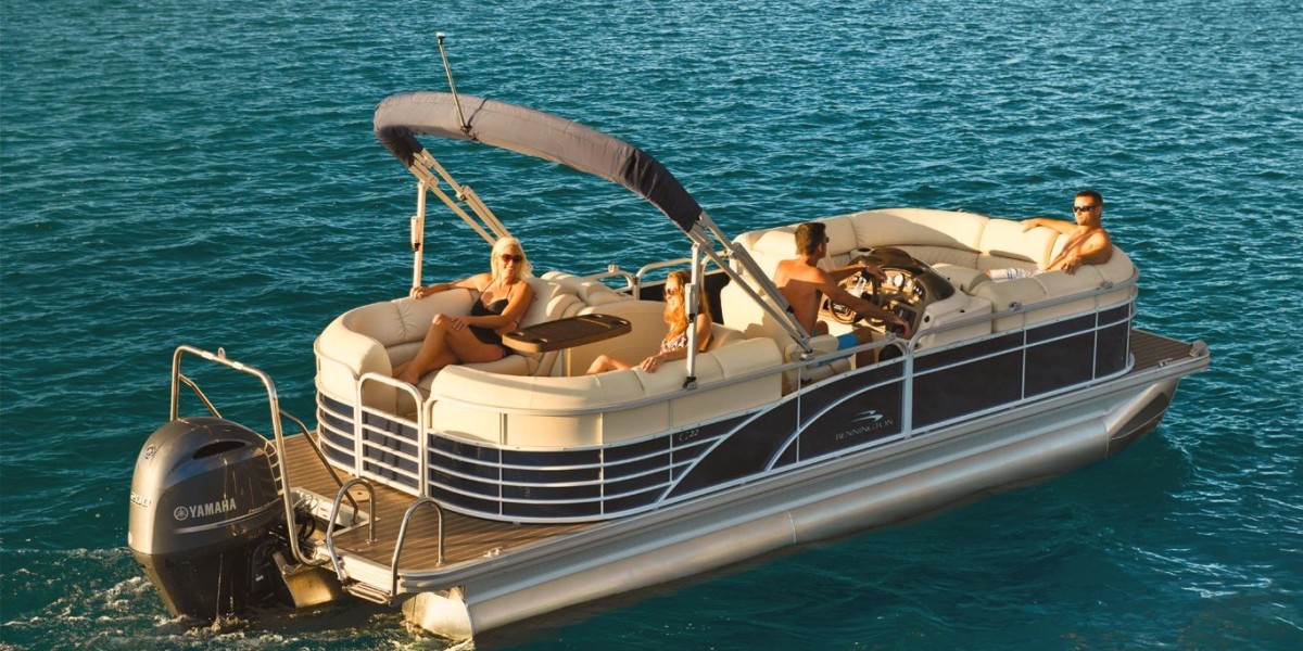 Pontoon Boat Rentals in Lake Austin Celebrate with Family & Friends