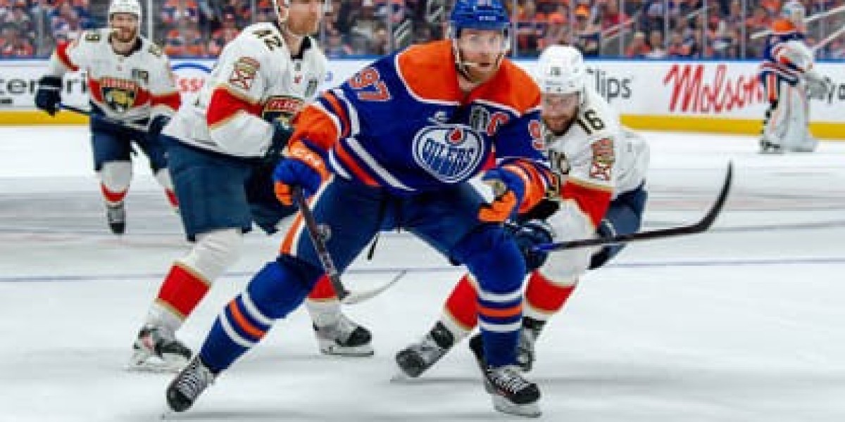 Oilers re-indicator Kapanen toward 1-calendar year agreement