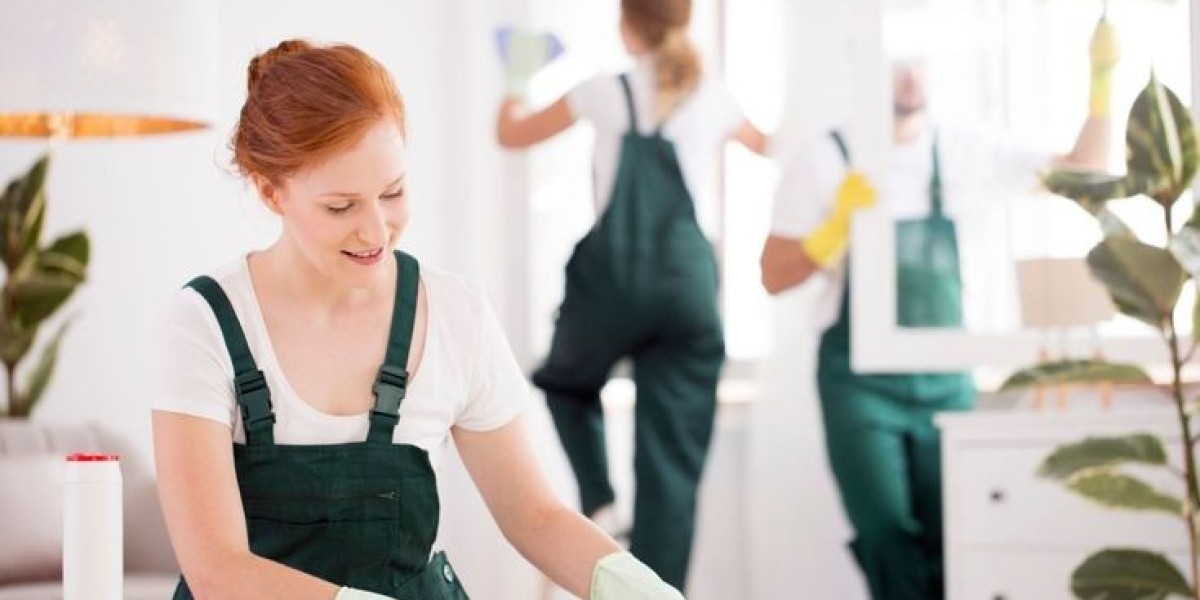 Get Affordable Maid Service​ Dubai Services by Team of Experts at UrbanMop