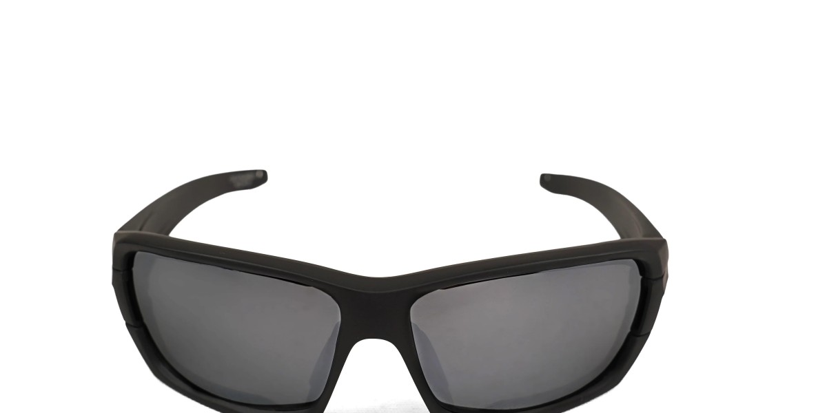 Why the Himmaleh HM100 Polarised CAT3 Sunglasses Are a Must-Have for Outdoor Adventures