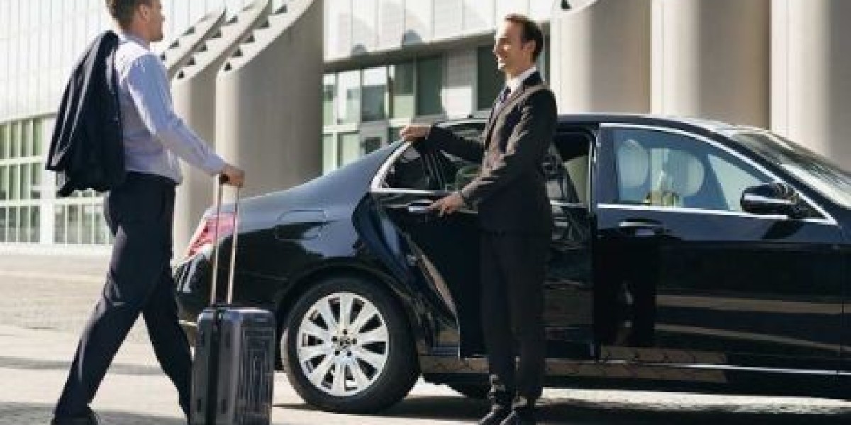 Reliable Taxi Transfers from Heathrow Airport to Key UK Destinations