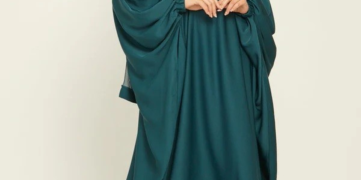 Redefining Modesty and Elegance: Finding the Perfect Abaya Online