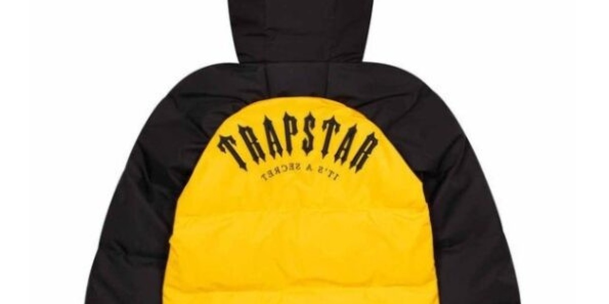 Trapstar UK Official Fashion: Jackets, Tracksuits and Iconic Urban Hoodies