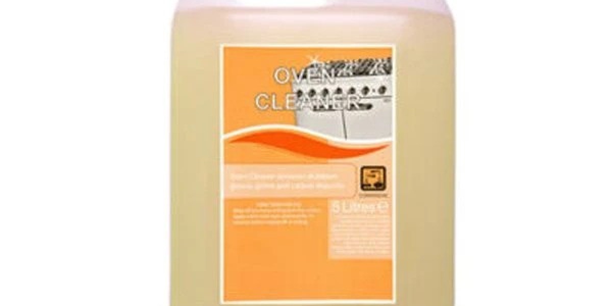 How to Tackle Grease with the Right Oven Grease Cleaner