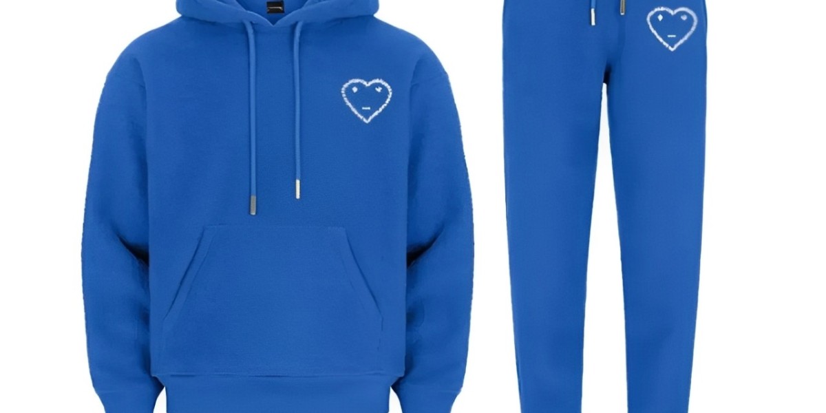 Discover the Comfort and Quality of Carsicko Tracksuit and Hoodie